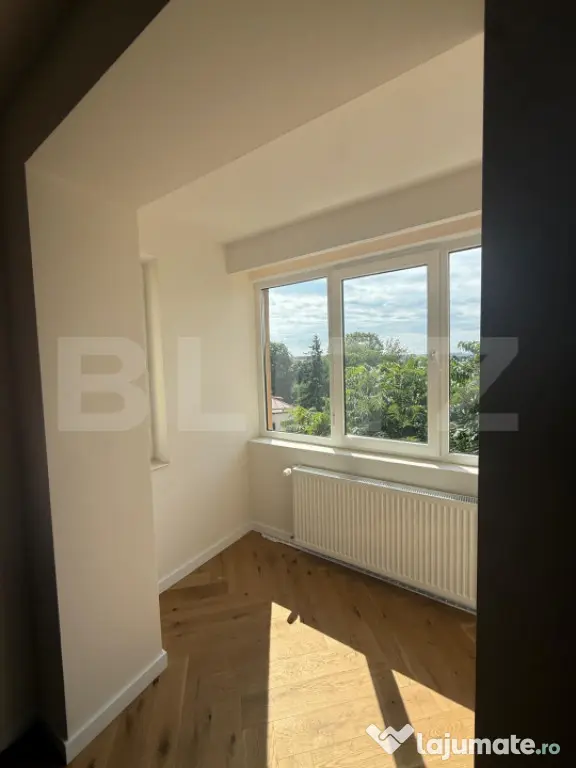 Apartament cu 2 camere, etaj intermediar, decomandat, zona U - Suceava (Suceava)