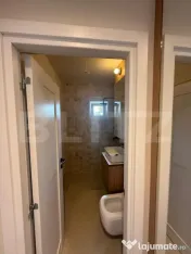 Apartament cu 2 camere, etaj intermediar, decomandat, zona U 