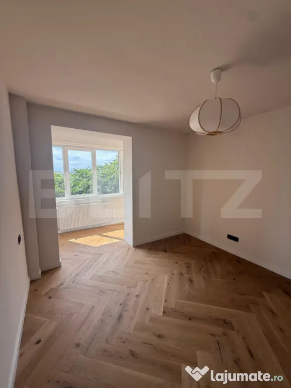 Apartament cu 2 camere, etaj intermediar, decomandat, zona U - Suceava (Suceava)