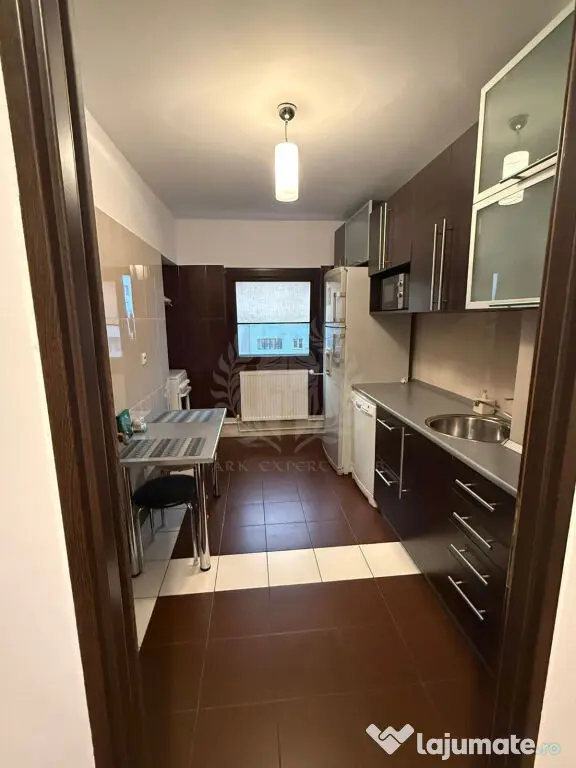APARTAMENT 2 CAMERE // PIATA MIHAI VITEAZUL - Ploiesti (Prahova)