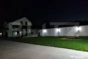 Casă de vânzare cu teren 1.530 mp, garaj, alarmă și supr