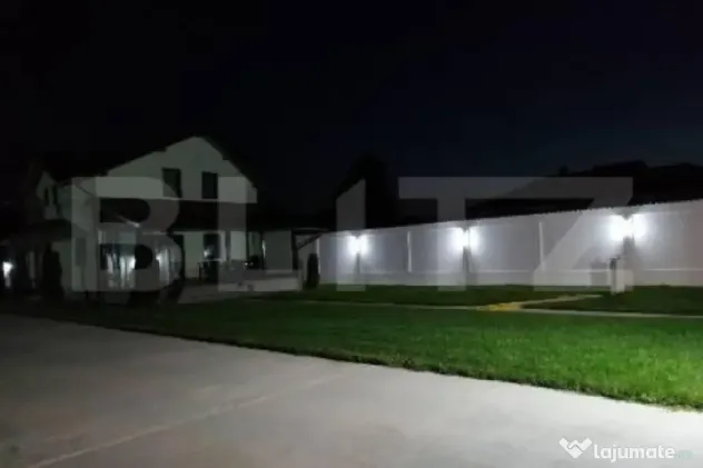 Casă de vânzare cu teren 1.530 mp, garaj, alarmă și supr - Viisoara (Dambovita)