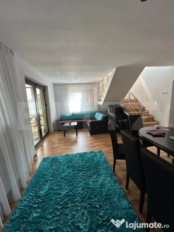 Casă de vânzare cu teren 1.530 mp, garaj, alarmă și supr - Viisoara (Dambovita)