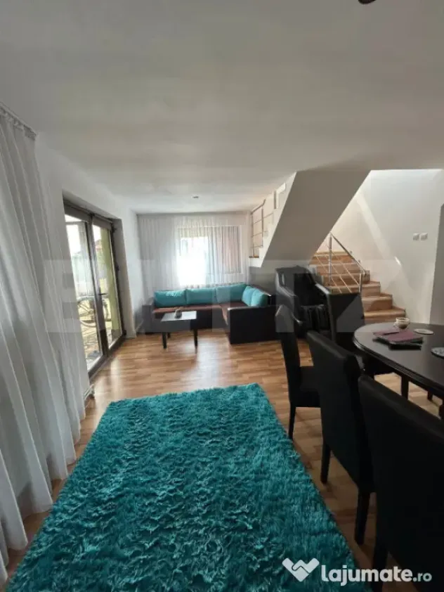 Casă de vânzare cu teren 1.530 mp, garaj, alarmă și supr - Viisoara (Dambovita)