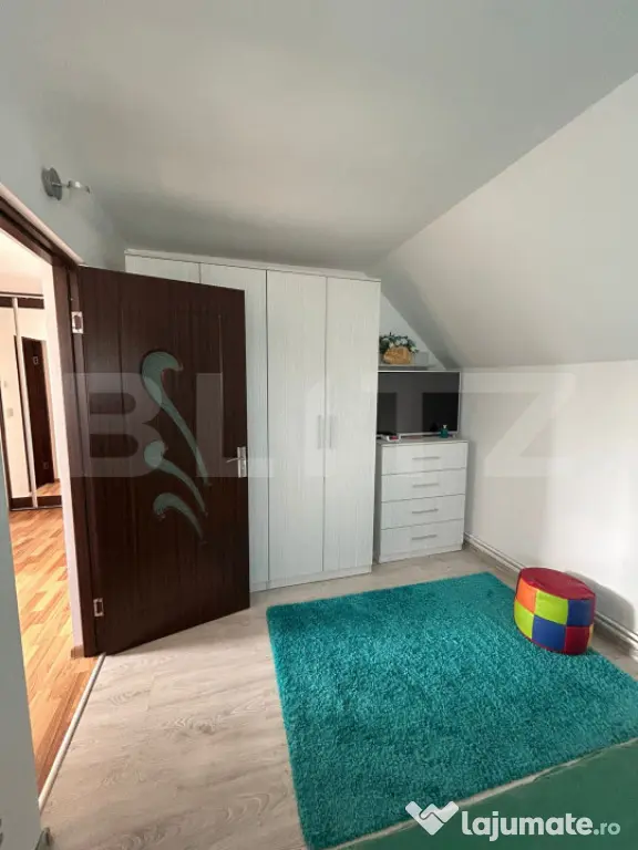 Casă de vânzare cu teren 1.530 mp, garaj, alarmă și supr - Viisoara (Dambovita)