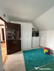Casă de vânzare cu teren 1.530 mp, garaj, alarmă și supr