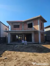 Casă Exclusivistă în Cârcea | Design Modern și Dotări 