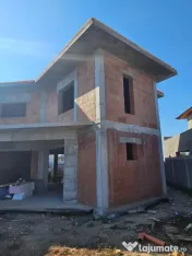Casă Exclusivistă în Cârcea | Design Modern și Dotări 