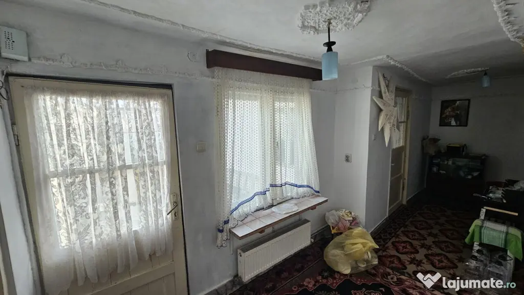 Gageni zona - teren 300mp cu casa batraneasca la 69000 euro - Ploiesti (Prahova)