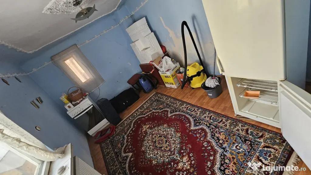 Gageni zona - teren 300mp cu casa batraneasca la 69000 euro - Ploiesti (Prahova)