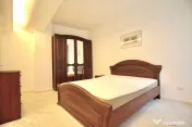 ULTRACENTRAL-CALEA VICTORIEI, ION CAMPINEANU, LA DOI PASI DE 