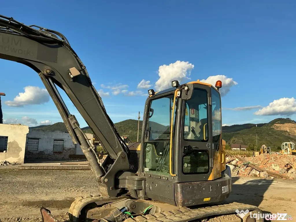Miniexcavator Volvo ECR88D, 9 tone, 2017 - Negresti Oas (Satu-Mare)