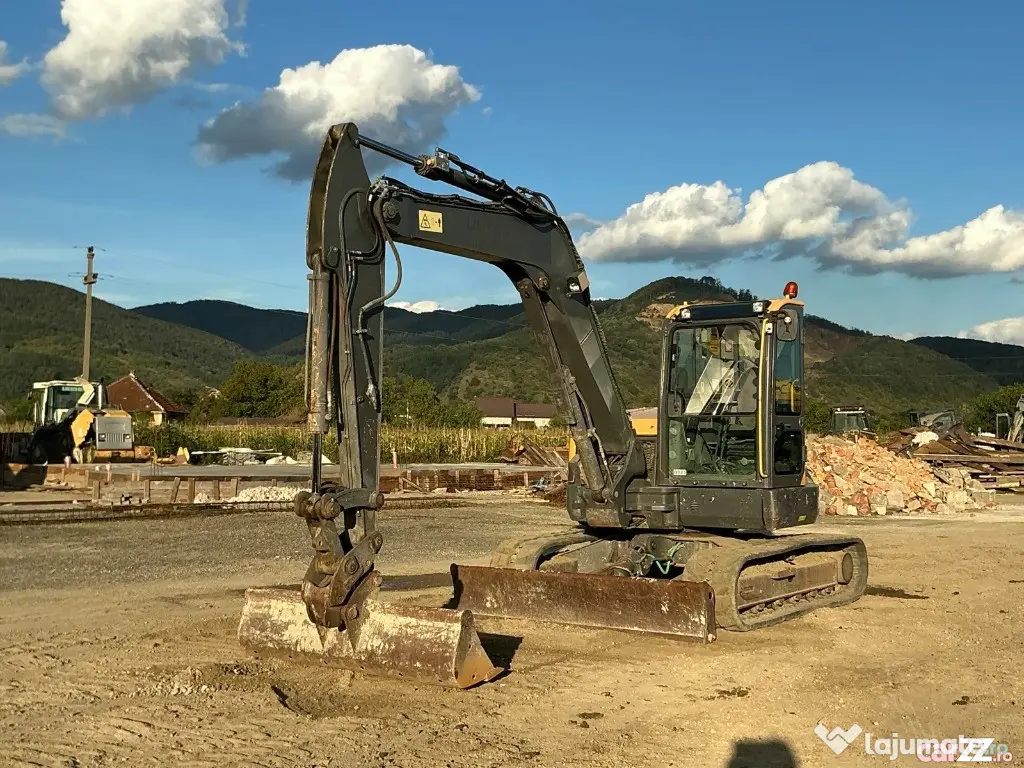 Miniexcavator Volvo ECR88D, 9 tone, 2017 - Negresti Oas (Satu-Mare)