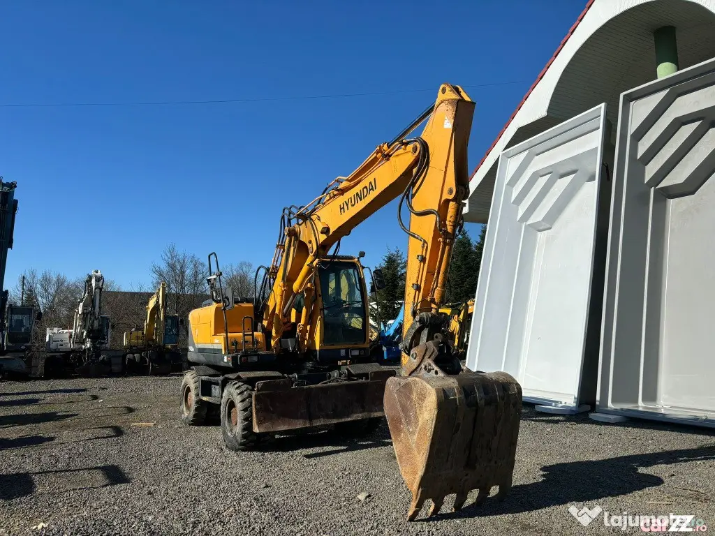Excavator pe roti HYUNDAI ROBEX 140W-9, 14 tone, 2010 - Negresti Oas (Satu-Mare)