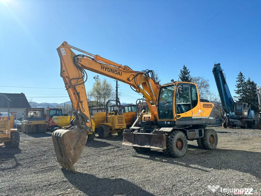 Excavator pe roti HYUNDAI ROBEX 140W-9, 14 tone, 2010 - Negresti Oas (Satu-Mare)