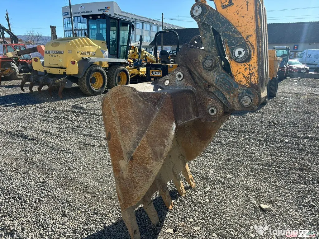 Excavator pe roti HYUNDAI ROBEX 140W-9, 14 tone, 2010 - Negresti Oas (Satu-Mare)