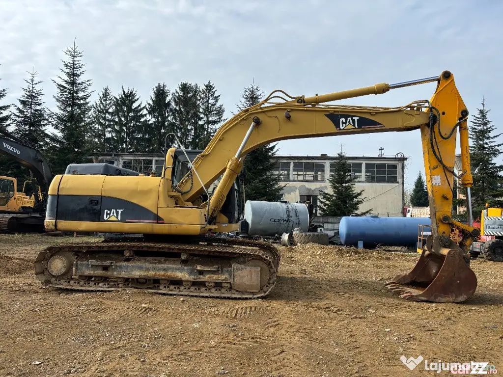 Excavator pe senile Caterpillar 318C, 22 tone, 2010 - Negresti Oas (Satu-Mare)