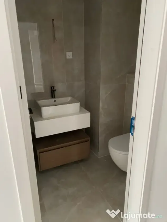 Apartament 3 camere ,60mp ,zona Tineretului ,Floresti - Floresti (Cluj)