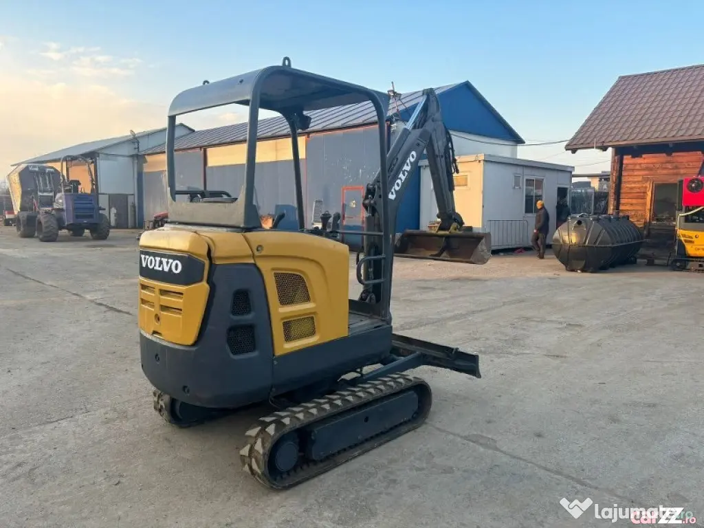 Miniexcavator Volvo EC18D, 2016, 1,8 tone - Negresti Oas (Satu-Mare)