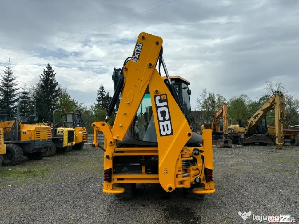 Buldoexcavator JCB 3CX, 2025, cupă multifuncțională, braț telescopic - Negresti Oas (Satu-Mare)