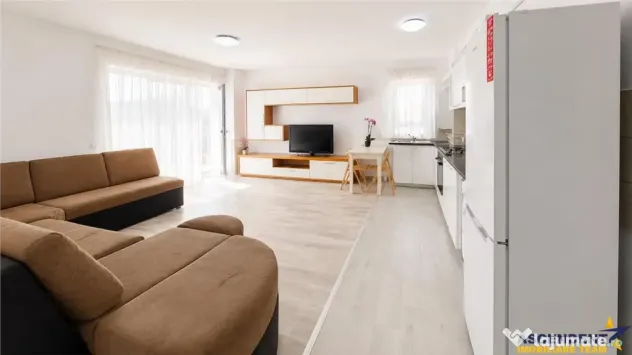 In ambianta insorita, mobilat si utilat, gata de mutat, etaj - Brasov (Brasov)