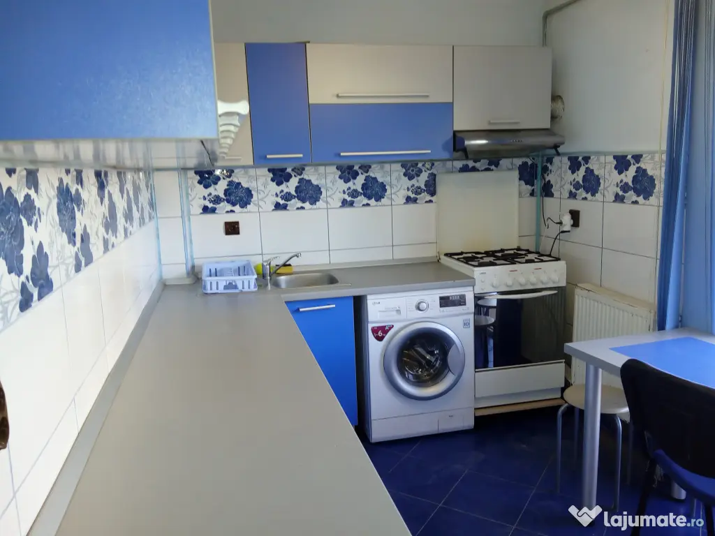 Inchiriez Apartament o camera in Baciu central