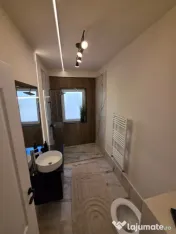 Apartament cu 2 camere, parcare, 40 mp | zona Eroilor, Flore 