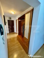 Apartament cu 2 camere, decomandat, cu două balcoane, loc d 