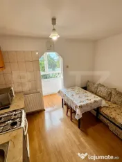 Apartament cu 2 camere, decomandat, cu două balcoane, loc d 
