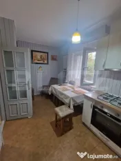 Apartament 3 camere, 75 mp, decomandat, zona LIDL Obcini 