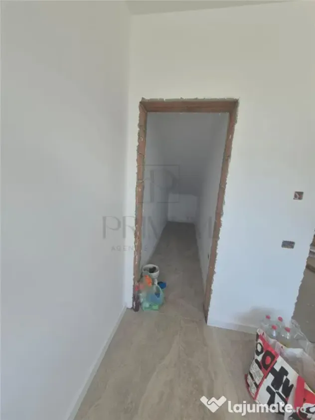 Duplex in spate la Kaufland - 3 dormitoare - bucatarie inchi - Mosnita Noua (Timis)