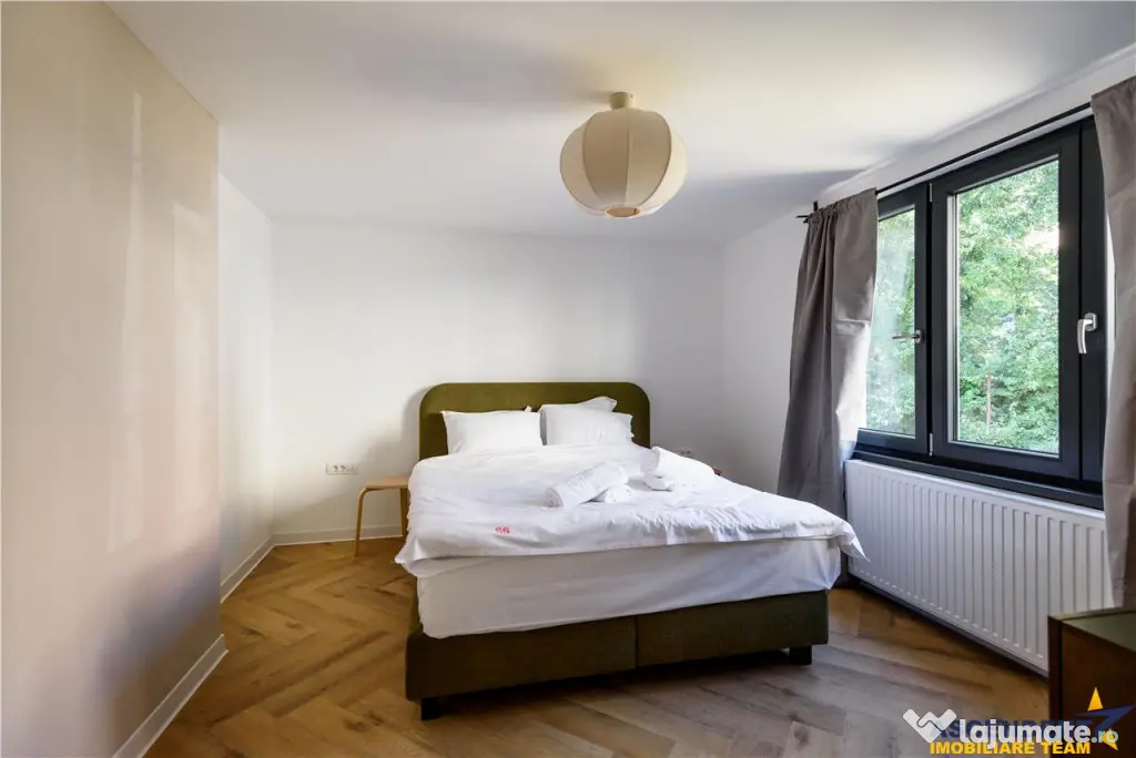 Vila boutique, Centrul Istoric Brasov, 2 unitati, regim hote - Brasov (Brasov)