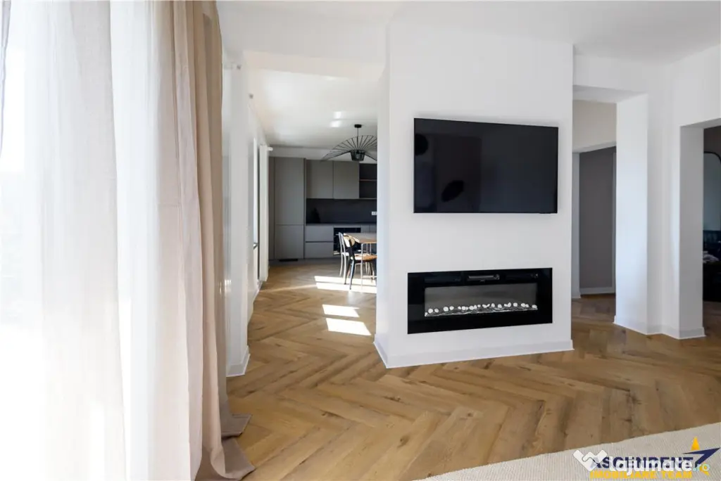 Vila boutique, Centrul Istoric Brasov, 2 unitati, regim hote - Brasov (Brasov)