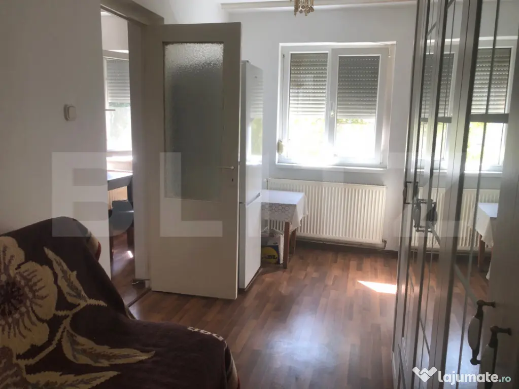 De vanzare apartament 2 camere , 35mp, zona M14 - Satu Mare (Satu-Mare)