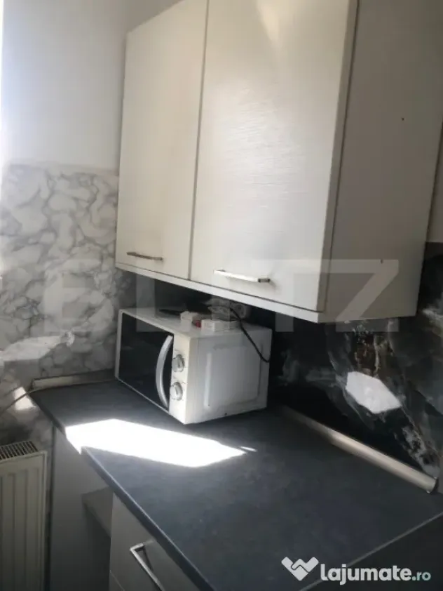 De vanzare apartament 2 camere , 35mp, zona M14 - Satu Mare (Satu-Mare)