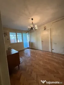 Apartament 2 camere de vânzare, Strada Doina (Sector 5)