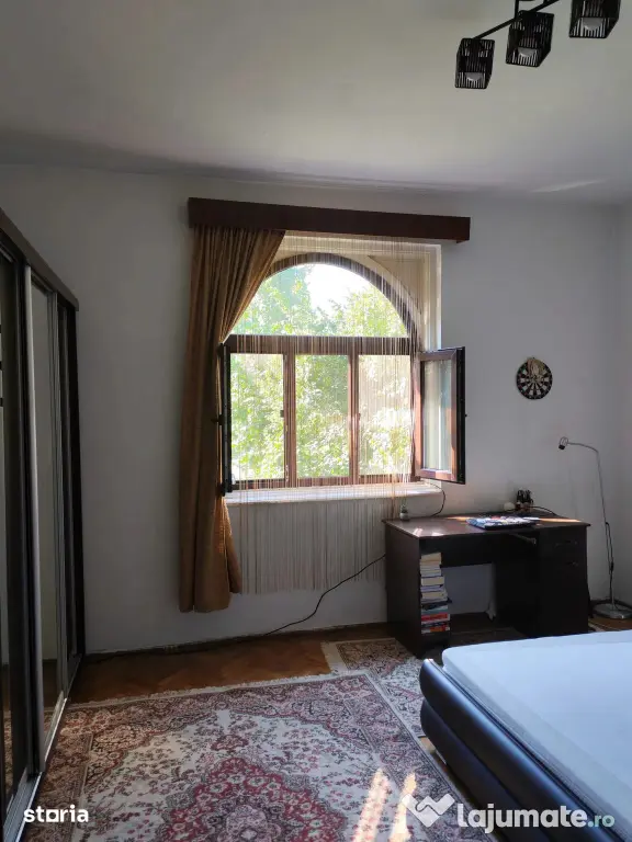 DE VÂNZARE CASĂ 154mp + TEREN 933mp în PLOIEȘTI, (zonă EXCELENTĂ)