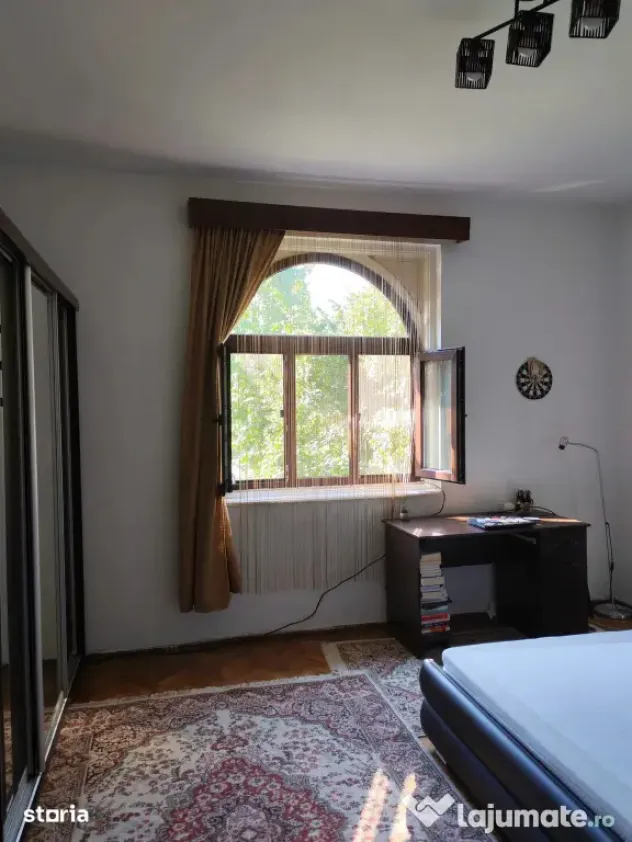 DE VÂNZARE CASĂ 154mp + TEREN 933mp în PLOIEȘTI, (zonă EXCELENTĂ)