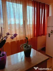 Apartament 3 camere zona Cedonia 