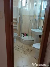 Apartament 3 camere zona Cedonia 