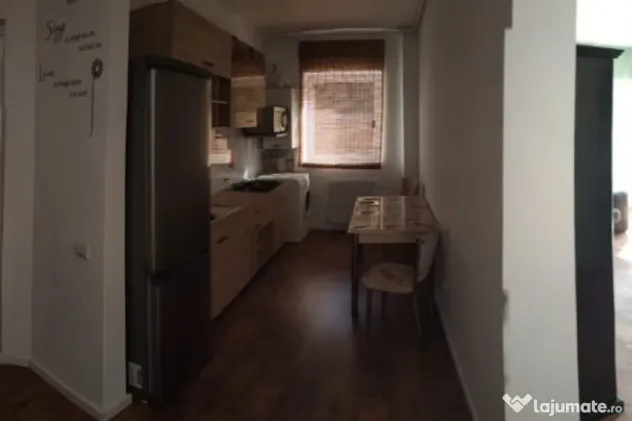 Vand apartament 2 camere 50 mp+balcon 6mp zona Cetatii - Floresti (Cluj)
