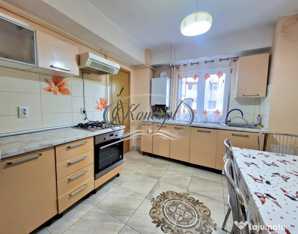 3 camere mobilat, Piata Cipariu - Cluj-Napoca (Cluj)