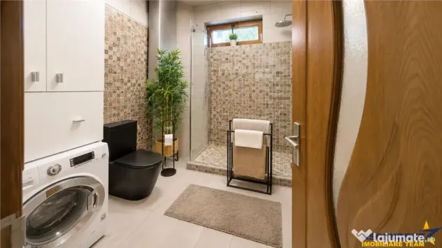 Vila cu dubla valoare, 606mp teren, terase: Resedinta si sau - Brasov (Brasov)