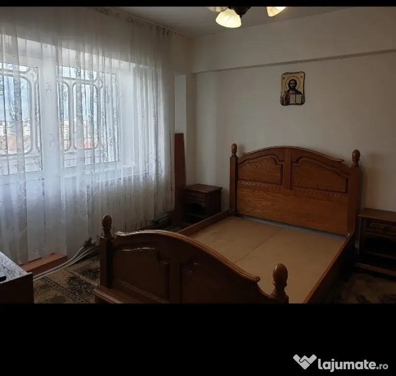 Apartament Cu 3 Camere Decomandate Zona Obcini- Metro - Suceava (Suceava)