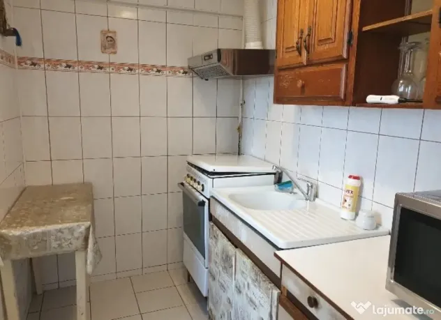 Apartament Cu 3 Camere Decomandate Zona Obcini- Metro - Suceava (Suceava)