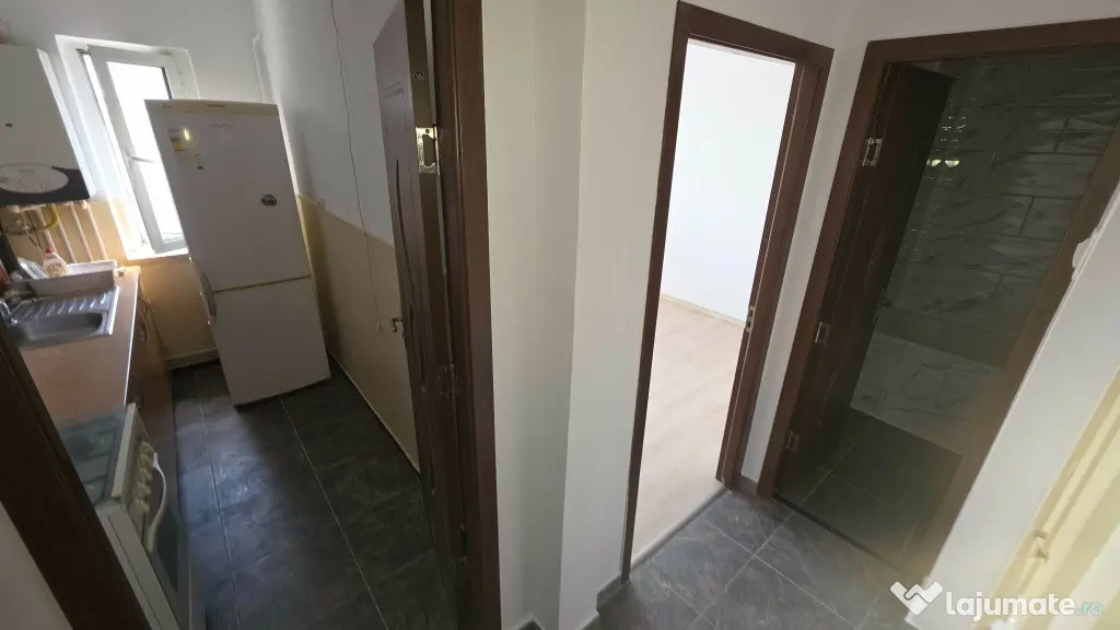 Inchiriere apartament 2 camere D, la Hala Centrala, NOU RENOVAT - Iasi (Iasi)