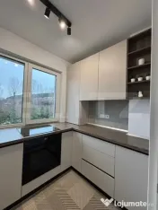 Apartament 2 camere luminos, modern, parcare inclusă 