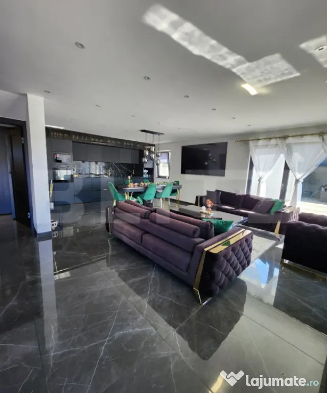 Duplex de vanzare, 103 mp, teren 285 mp, zona Gilau - Gilau (Cluj)