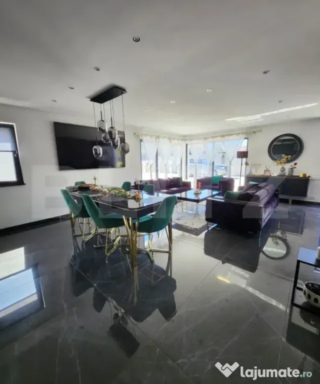 Duplex de vanzare, 103 mp, teren 285 mp, zona Gilau - Gilau (Cluj)