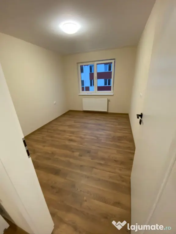 Apartament de 3 camere, semidecomandat, zona Porii, Floresti - Floresti (Cluj)